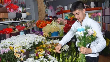 Havza çiçekçilerinin Sevgililer Günü hazırlıkları