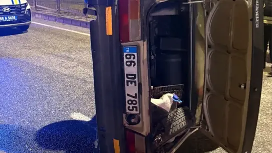 Yozgat‑Sorgun Yolunda Otomobil Devrildi: 3 Kişi Hastaneye Kaldırıldı