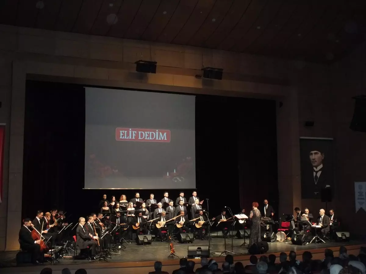 Sivas'ta Saz ve Söz ile Sevda Konseri Büyüledi