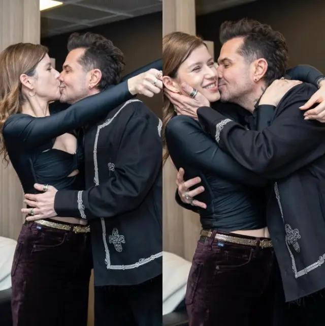 Demet Akalın'ın çiçek aranjmanı