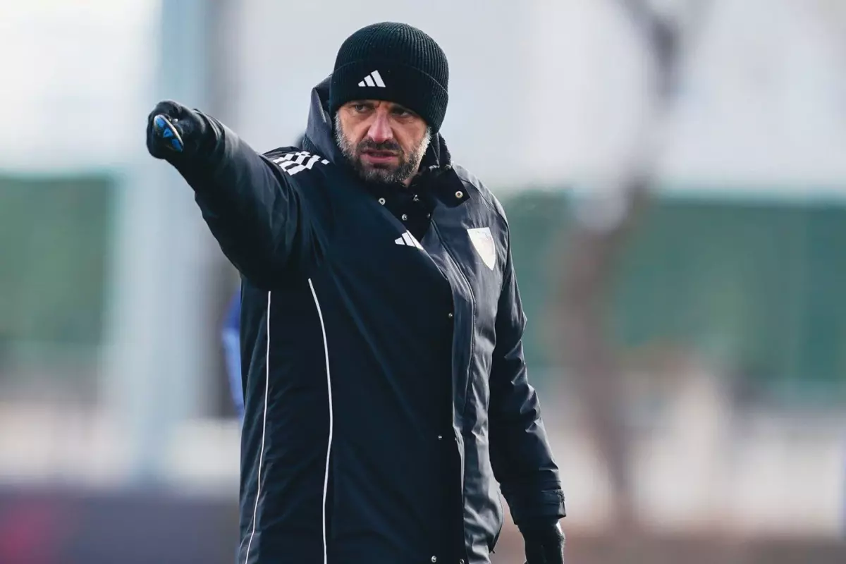 Kayserispor'da Teknik Direktör Djalovic Antrenmanlarda Görünmüyor