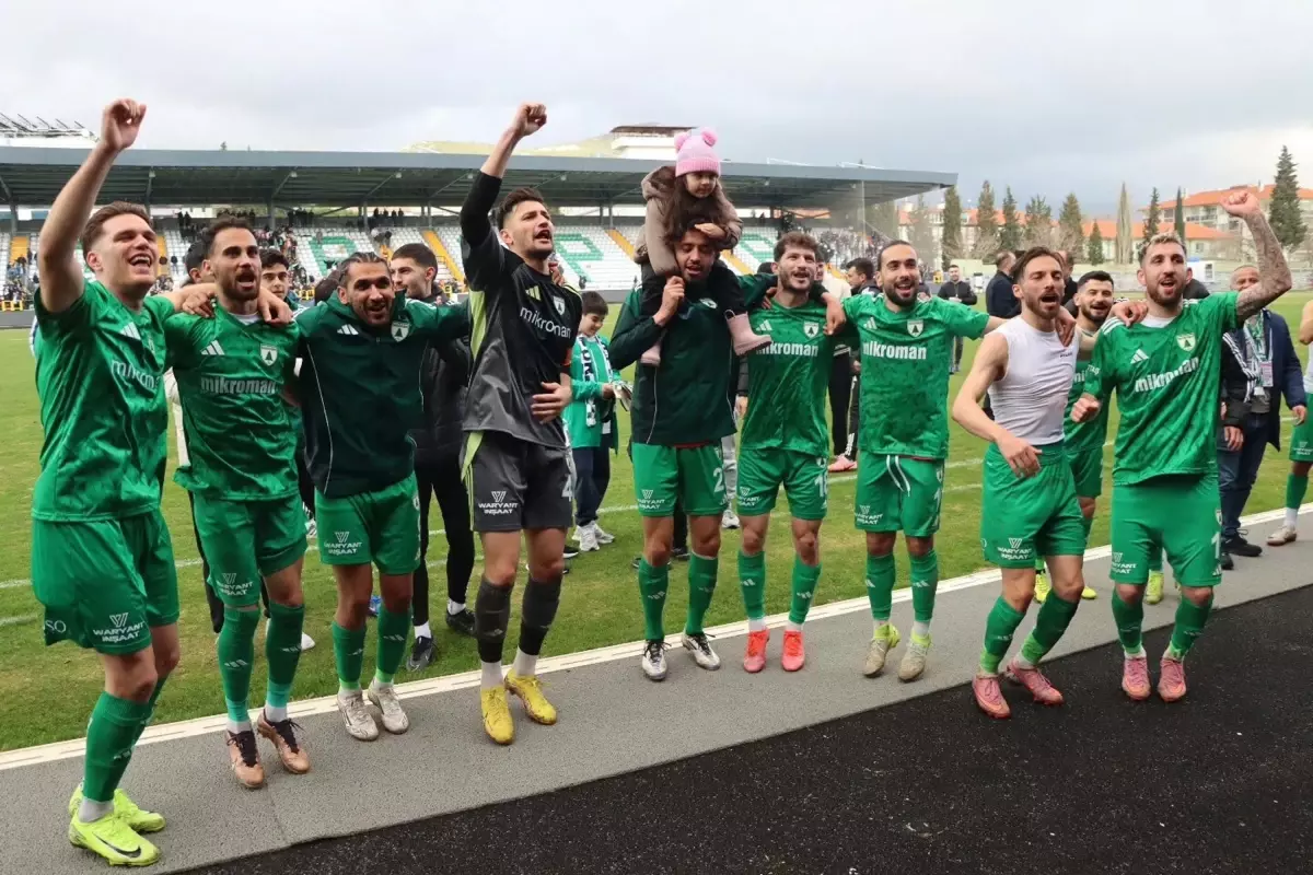 Muğlaspor, Zorlu Erbaa Deplasmanında Liderle Farkı Kapatma Mücadelesi