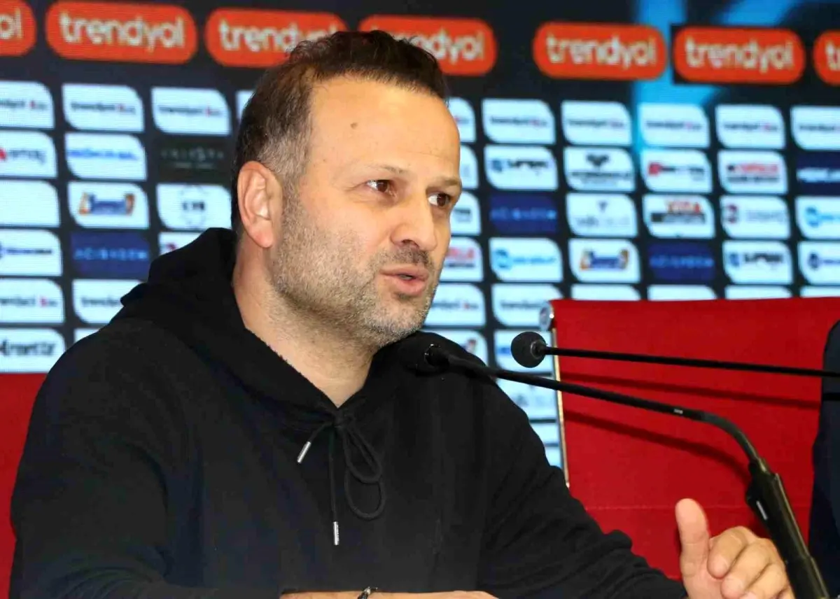 Vanspor FK Teknik Direktörü Korkmaz'dan Maç Yoğunluğunu Artırma Çağrısı