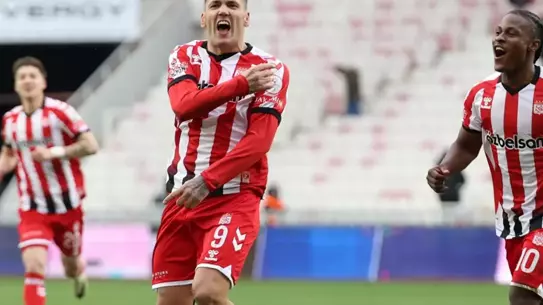 Sivasspor ve Vanspor 6 Gollü Çekişmeye Sahne Oldu: 90+6'da Beraberlik