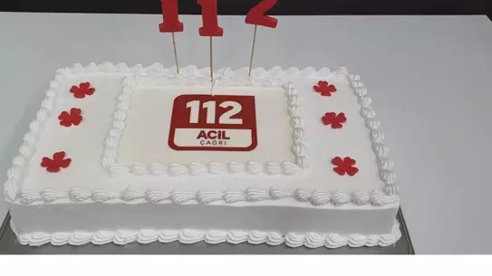 Acil serviste pasta siparişi