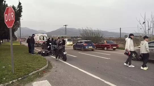 Aydın’da Hafif Ticari Araçla Motosiklet Çarpıştı: 1 Yaralı