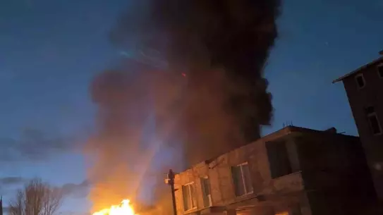 Van’da İş Yerinde Çıkan Yangın Hızla Kontrol Altına Alındı