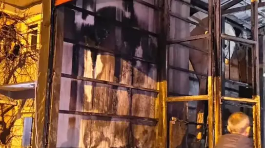 Van'ın İpekyolu İlçesinde İş Yerinde Çıkan Yangın Bir Yaralıya Sebep Oldu