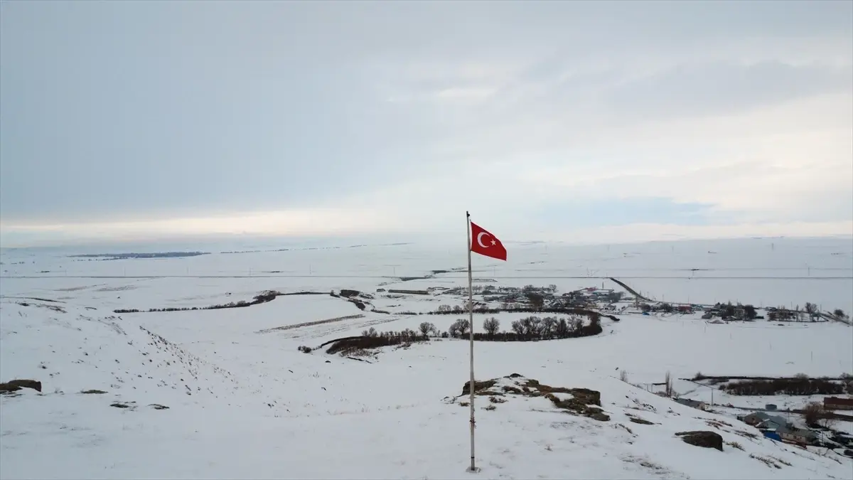 Kars ve Ardahan’da Şiddetli Kar Yağışı Tarım Alanlarını Beyaza Döndürdü
