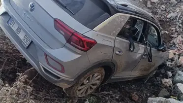 Adıyaman'da Şarampole Devrilen SUV'te 4 Kişi Yaralandı