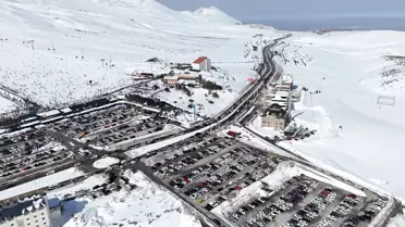 Erciyes Kayak Merkezi 3 Milyon Ziyaretçiye Ulaştı: Kış Turizmi Rekor Kırdı