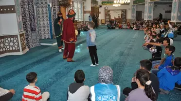 Kütahya’da Renkli Ramazan Alayı Çocukları Coşturdu