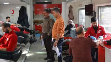 Tatvan’da Kızılay ve ÖNDER İş Birliğiyle Kan Bağışı Kampanyası Başladı