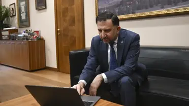 TUSAŞ Genel Müdürü Mehmet Demiroğlu, AA Fotoğraf Yarışmasıyla Yılın Karelerine Oy Verdi