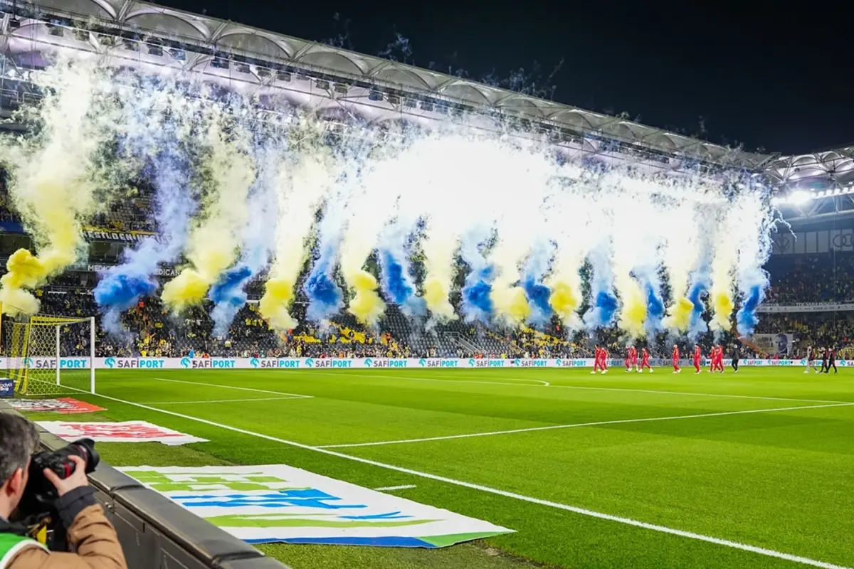 Çağrı Balta'nın Fenerbahçe formasıyla fotoğrafı