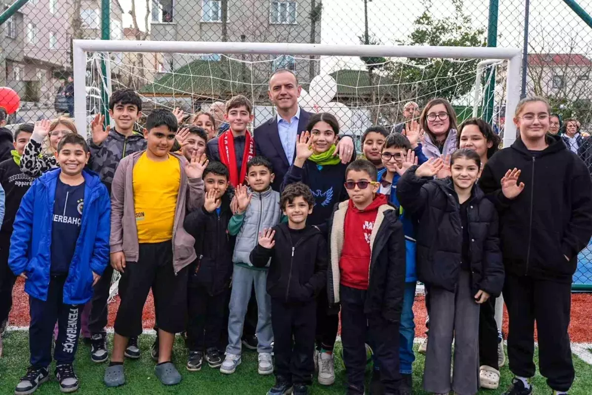 Sancaktepe'de Yaşar Kemal Yürüyüş Yolu ve Spor Kompleksi Hizmete Açıldı