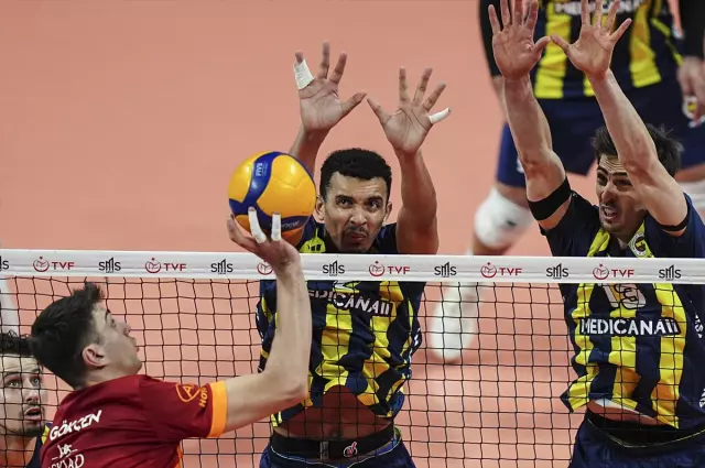 Galatasaray savunma hattı