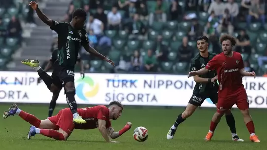 Kocaelispor, Gaziantep FK'yi 3-0 Mağlup Etti: Maçın Özet Detayları