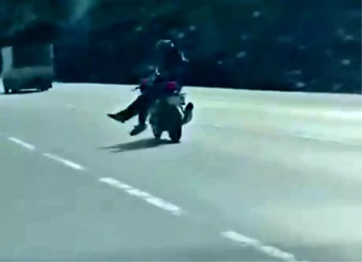 Arnavutköy‑Sultangazi yolunda motosiklet