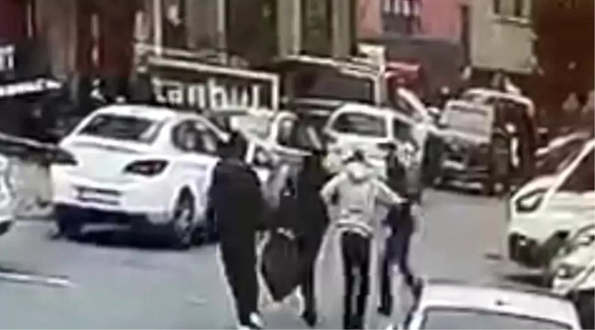 Güngören sokakta banka çekinden çalınan para