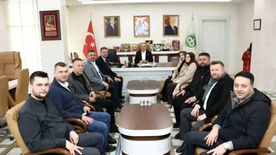 Cumayeri Esnaf ve Sanatkarlar Odası Başkanı Aydın Garip, Belediye Başkanı Koloğlu ile Görüşme Gerçekleştirdi