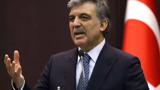 Barış Yarkadaş'tan Şok İddia: İmamoğlu'na Yasak Gelirse Abdullah Gül Cumhurbaşkanı Adayı Olabilir