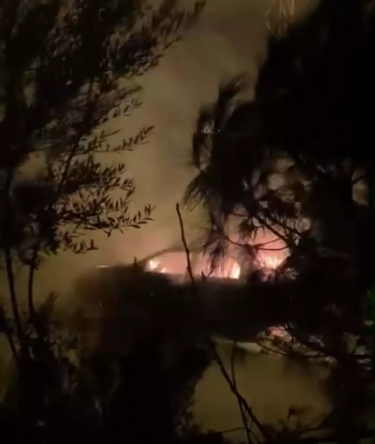 Çanakkale Kepez'de Otomobil Yangını Kontrol Altına Alındı