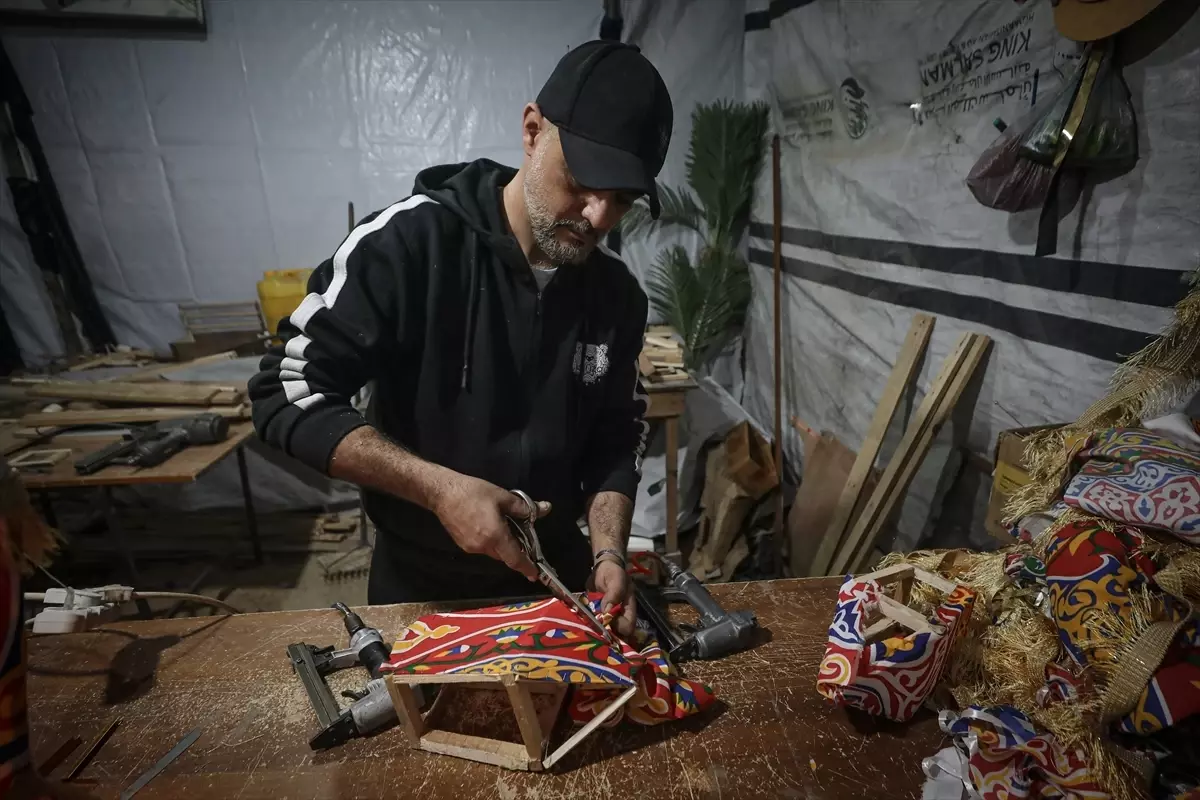 Gazze'de Umut Işığı: Mühendis Ziyare'nin Ramazan Fenerleri