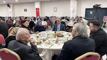 Konya’da Devlet Desteğiyle Evlenen Genç Çiftler Akşam Yemeğinde Buluştu