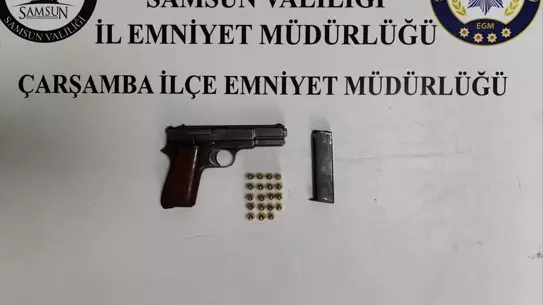 Olay yerinde ele geçirilen ruhsatsız tabanca