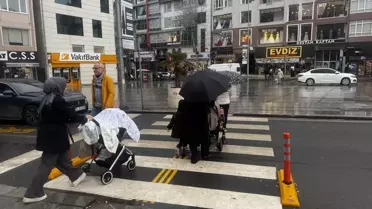 Tekirdağ’da Şiddetli Sağanak Trafiği Felç Etti: Polis Önlemleri ve Sürücü Uyarıları