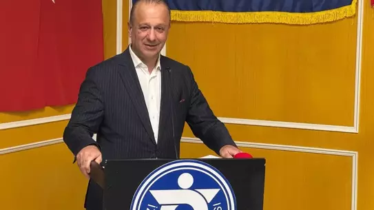 İzmir'de Kosova Bağımsızlık Günü Coşkusu: Renkli Resepsiyon ve Kültürel Paylaşımlar