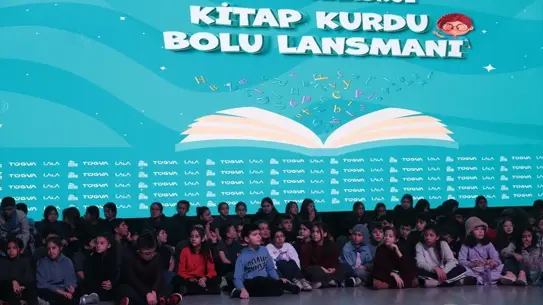 TÜGVA Ortaokul Kitap Kurdu Bolu lansman sahnesi