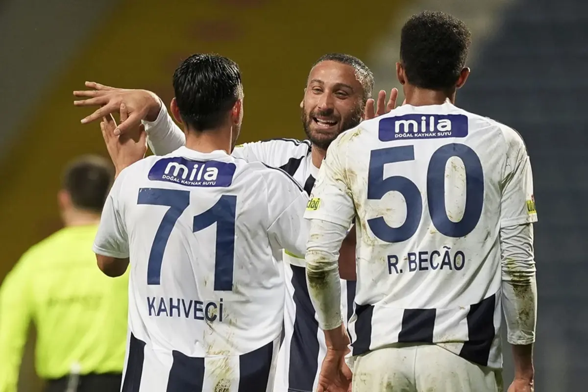 Kasımpaşa ve Fatih Karagümrük maçından sahne