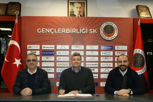 Gençlerbirliği antrenman sahasında çalışma