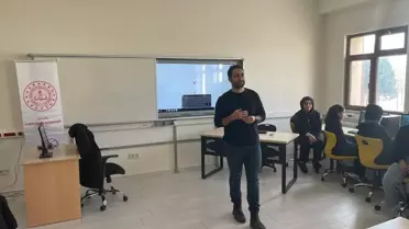 Çorum’da Gençler Yapay Zeka ve Dijital Araçlar Atölyesiyle Buluştu