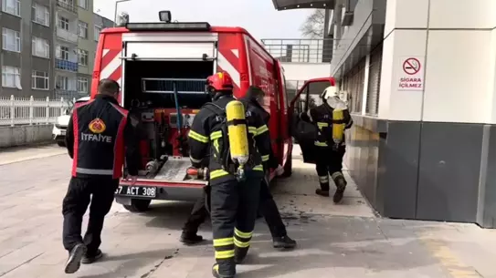 Sinop’taki Sağlık Müdürlüğü’nden AFAD ve İtfaiye İşbirliğiyle Başarılı Yangın ve Tahliye Tatbikatı