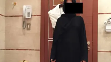 Ritz‑Carlton Suudi Arabistan’da Jeffrey Epstein’ın Banyosunda Şok Görüntü: Kraliyet Görevlisi Aziza Al‑Ahmadi Ortada