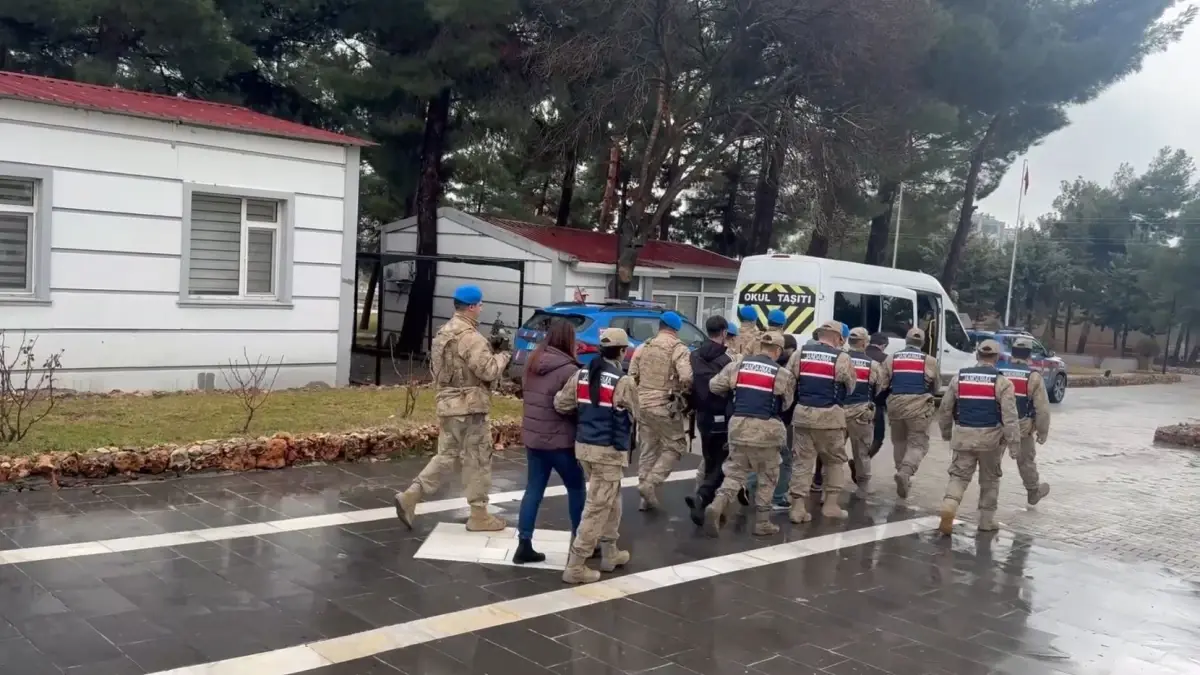 Jandarma operasyonu kapak fotoğrafı