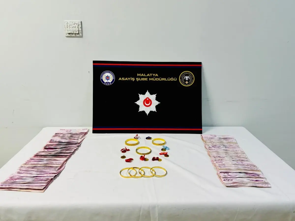 Malatya’da 5,6 Milyon TL’lik Ziynet Eşyası Göndermeye Hazırlanan Kişi Dolandırıcıların Tuzaklarından Kaçtı