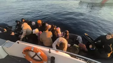 Çanakkale Sahil Güvenliği 37 Düzensiz Göçmeni ve Bir Kaçakçıyı Tutukladı