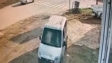 Hatay'da Otomobil Keçi Sürüsüne Çarptı, 5 Keçi Hayatını Kaybetti