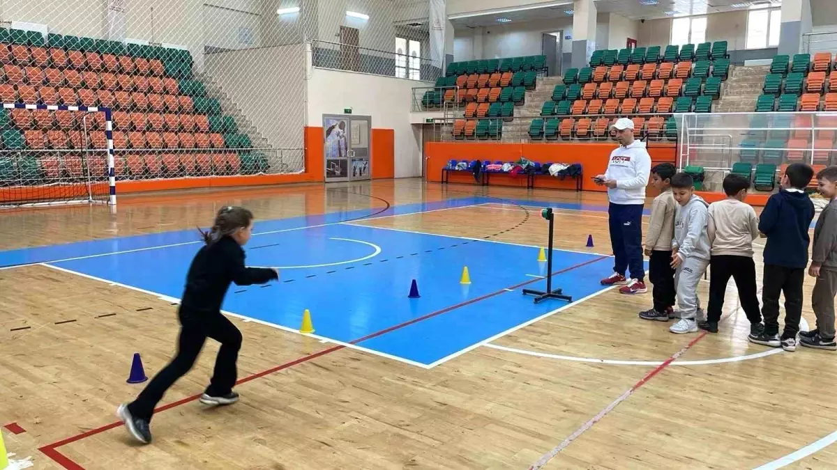 Kuşadası'nda Genç Sporcular İçin Yetenek Taraması Başladı