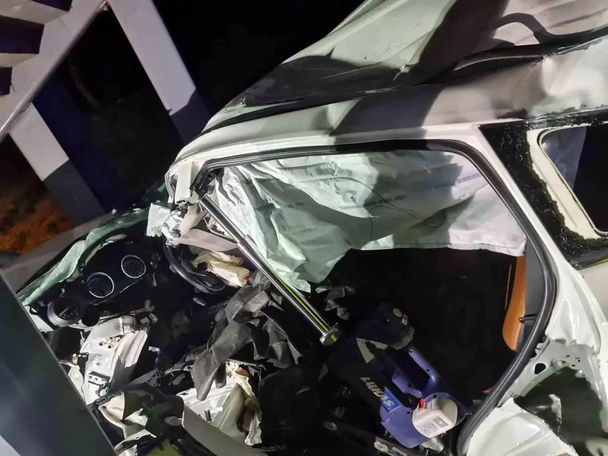 Rize Fındıklı'da Trafik Kazası: 1 Ölü, 1 Ağır Yaralı