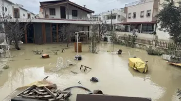 Sağanak sonrası çökme yaşayan yol