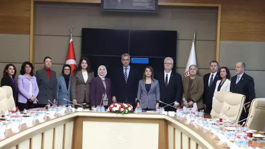 Sağlık Bakanı Memişoğlu: Günde 3 Milyon Kişiye Ulaşan Hizmet Ağı