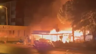 İnkumu’da Restoran Yangını Kontrol Altına Alındı