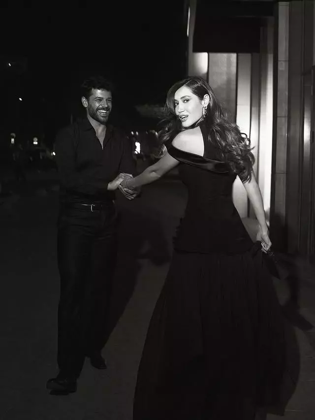 Emre Kıvılcım ve Yulduz Rajabova ilk dansları