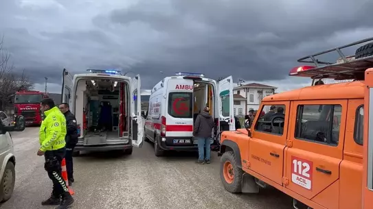 Kaza sonrası araç ve yaralılar