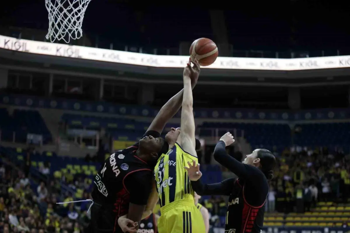 Fenerbahçe Opet, EuroLeague Kadınlar Yarı Final Play‑In’de Girona’yı 87-69’luk Skorla Geçti